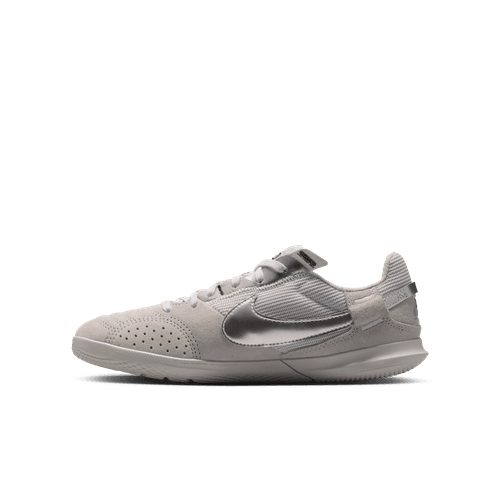 Nike Junior Streetgato Indoor Soccer Shoe - Lt Smoke Grey/Metallic Silver