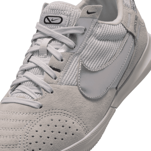 Nike Junior Streetgato Indoor Soccer Shoe - Lt Smoke Grey/Metallic Silver