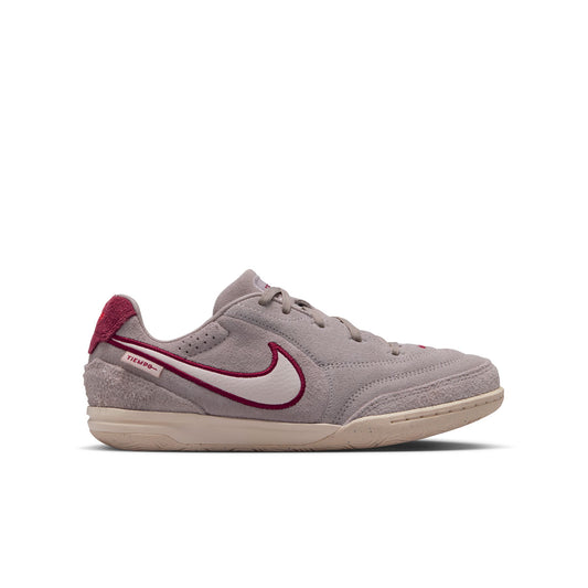 Nike Junior Tiempo Streetgato PRM Indoor Soccer Shoe - Moon Particle/Chalk/Team Red