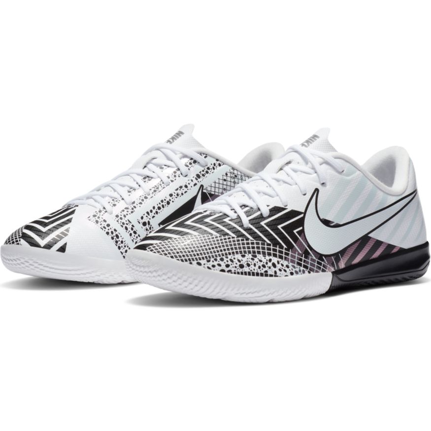 Nike Junior Mercurial Vapor 13 Academy MDS IC Indoor Soccer Shoe - White/Black/MetSilver